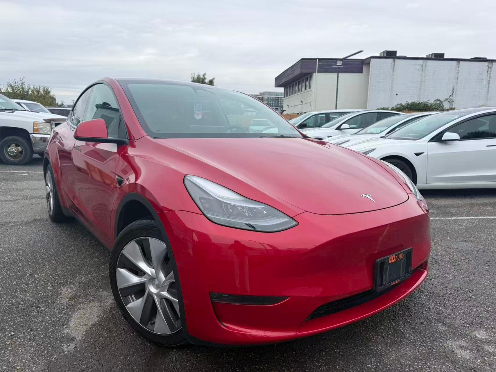 2023 Tesla Model Y RWD No Accident, BC Local, One Owner