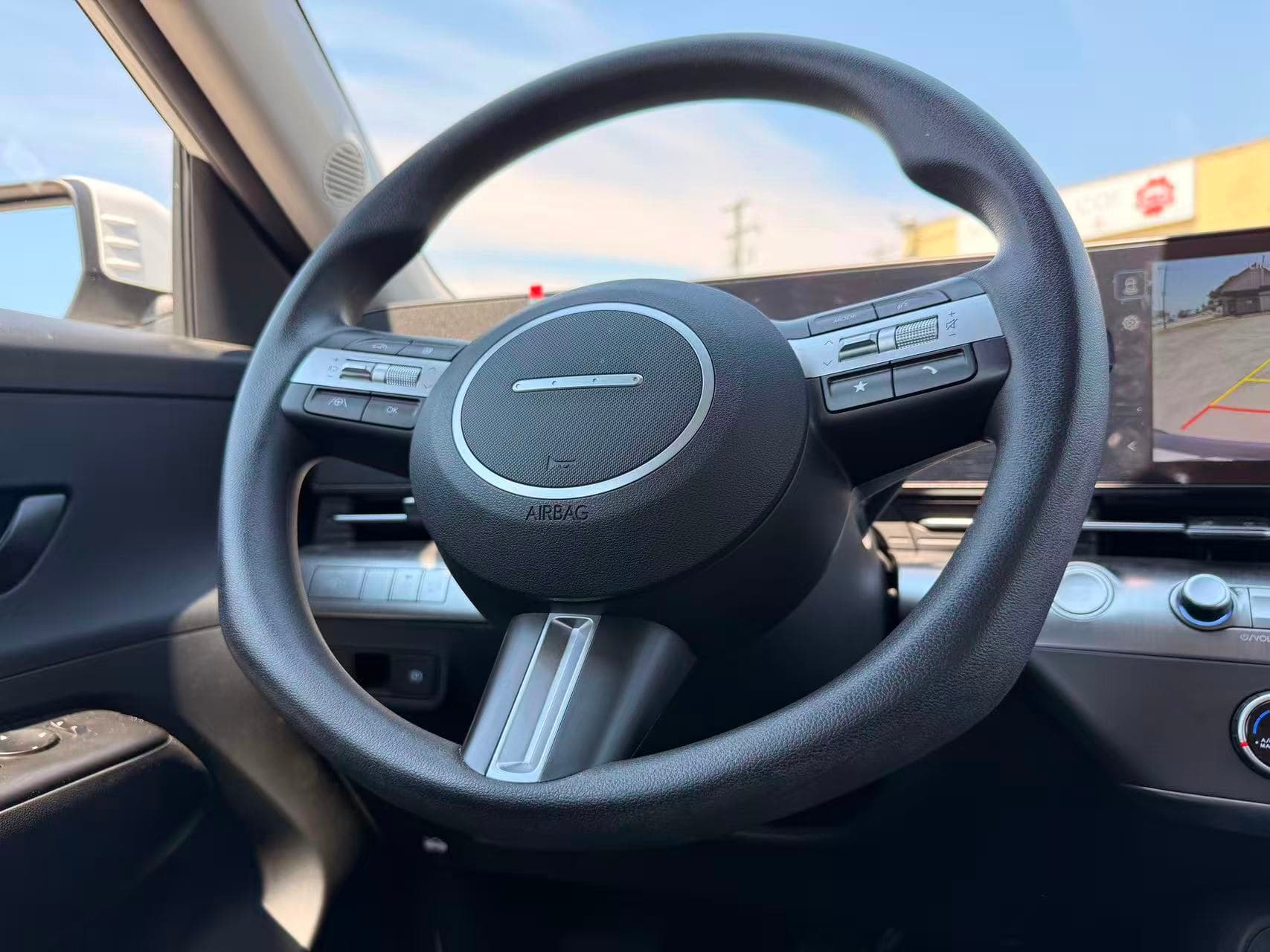 2024 Hyundai Kona 2.0L Essential/ CLEAN TITLE/ BC LOCAL/ ONE OWNER