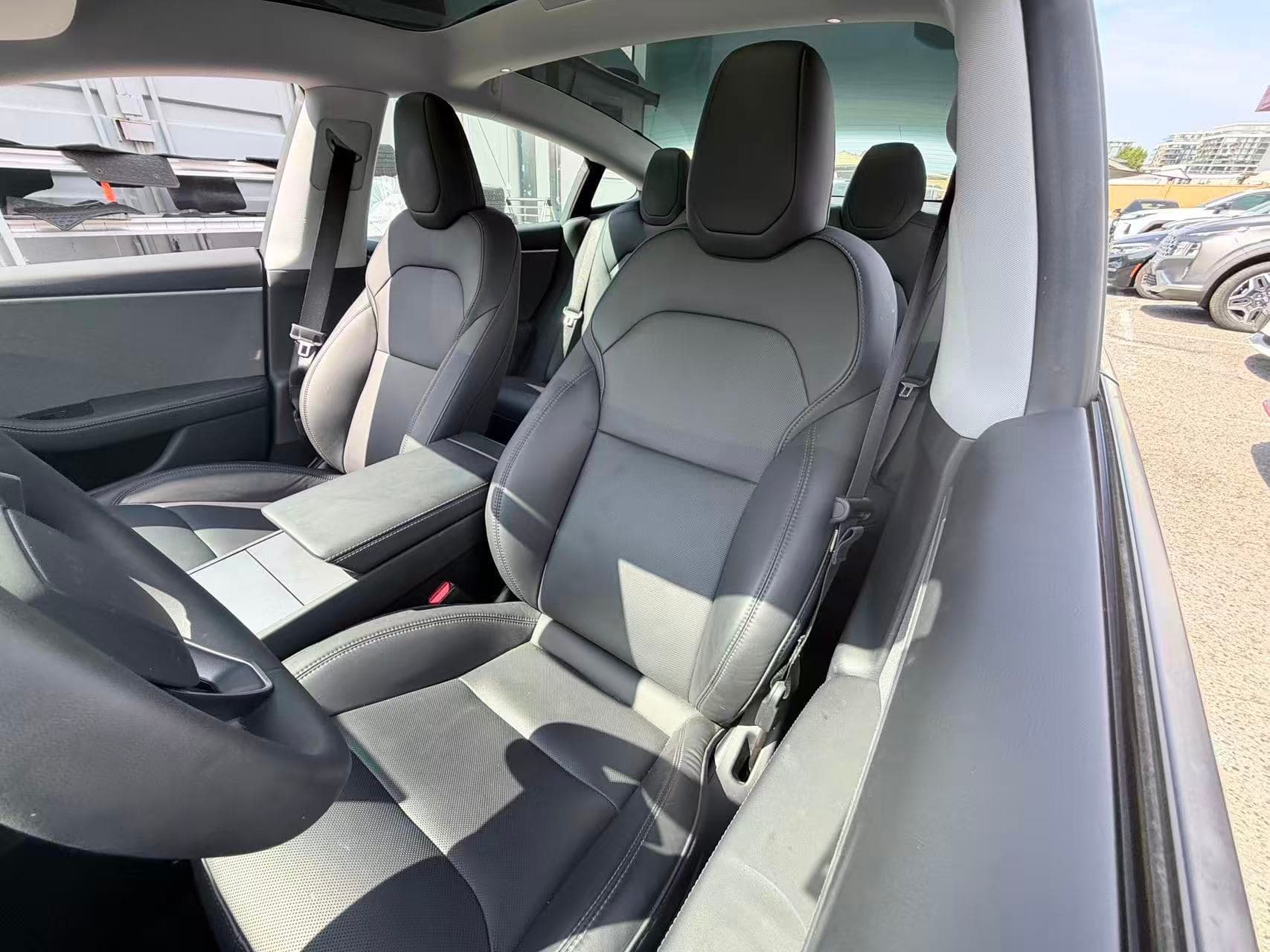 2024 Tesla Model 3 RWD/ NO ACCIDENT/ BC LOCAL/ ONE OWNER