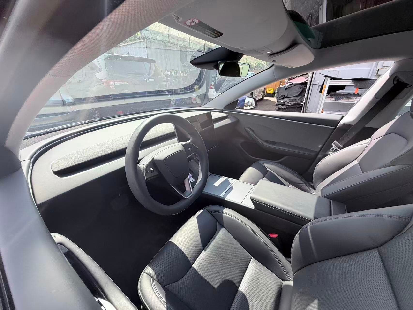 2024 Tesla Model 3 RWD/ NO ACCIDENT/ BC LOCAL/ ONE OWNER