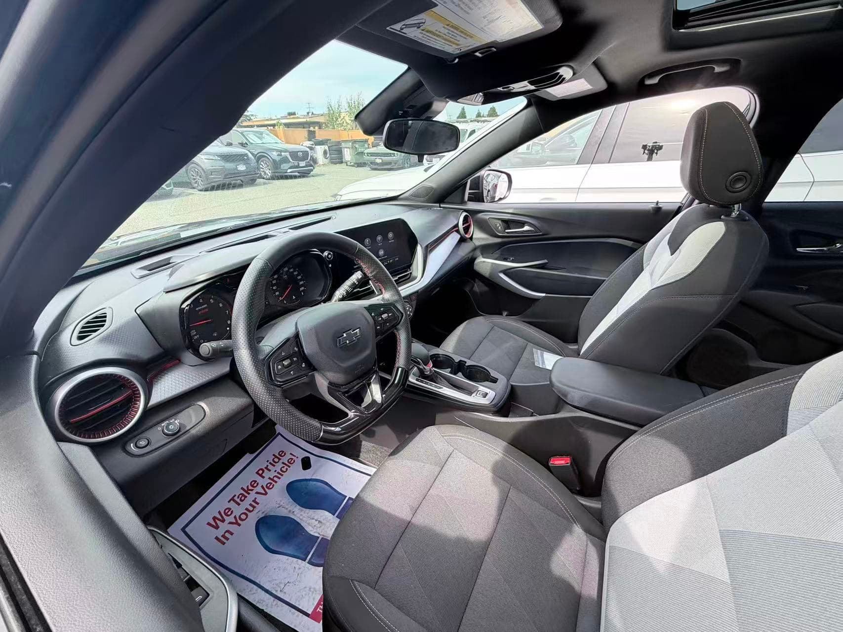 2025 Chevrolet Trax 1RS/ NO ACCIDENT/ BC LOCAL