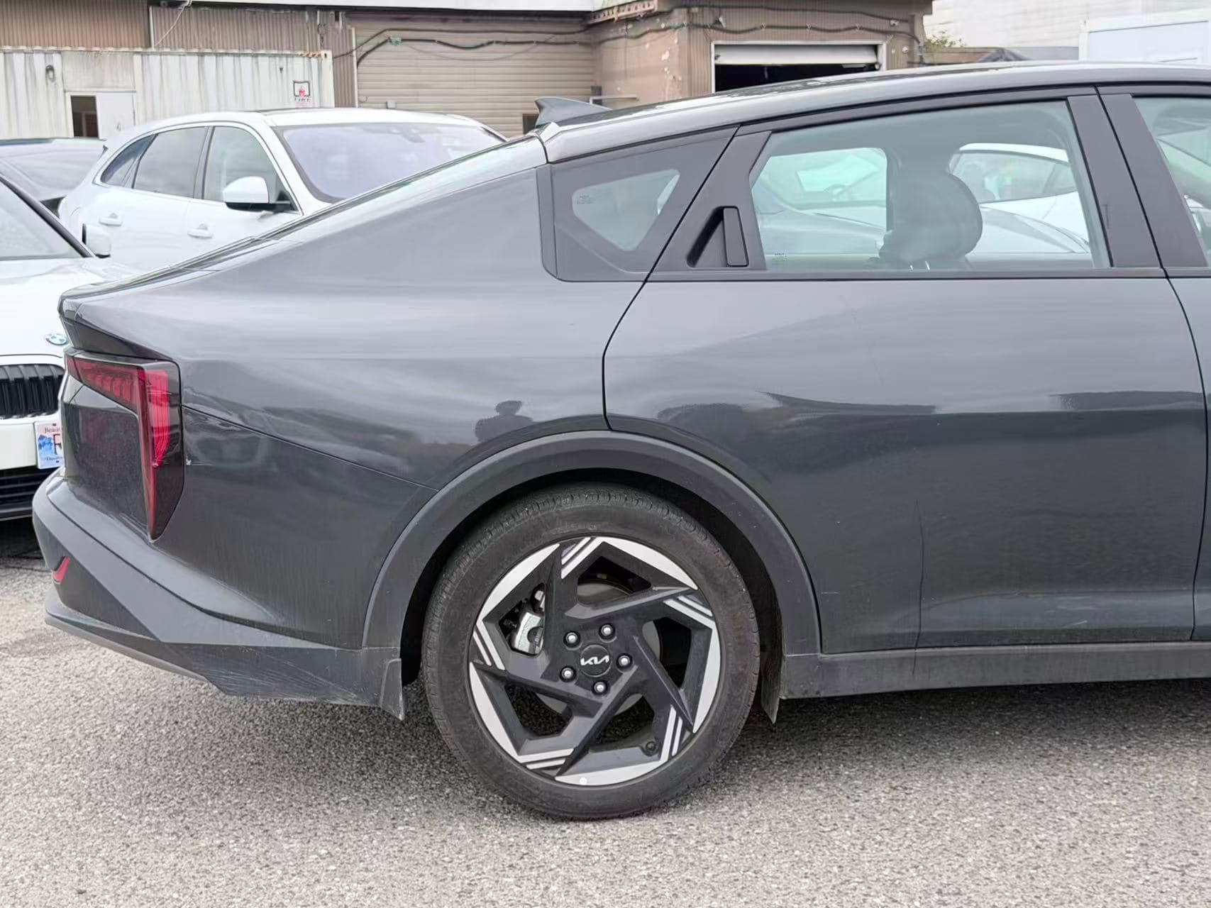 2025 Kia K4 EX / CLEAN TITLE/ BC LOCAL