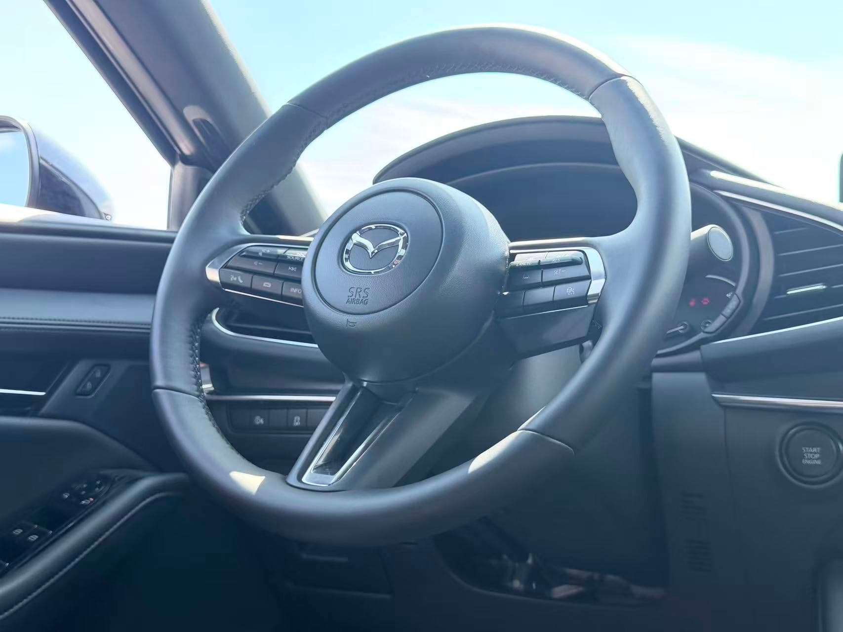 2025 Mazda Mazda3 Sport GS-L/ CLEAN TITLE/ BC LOCAL