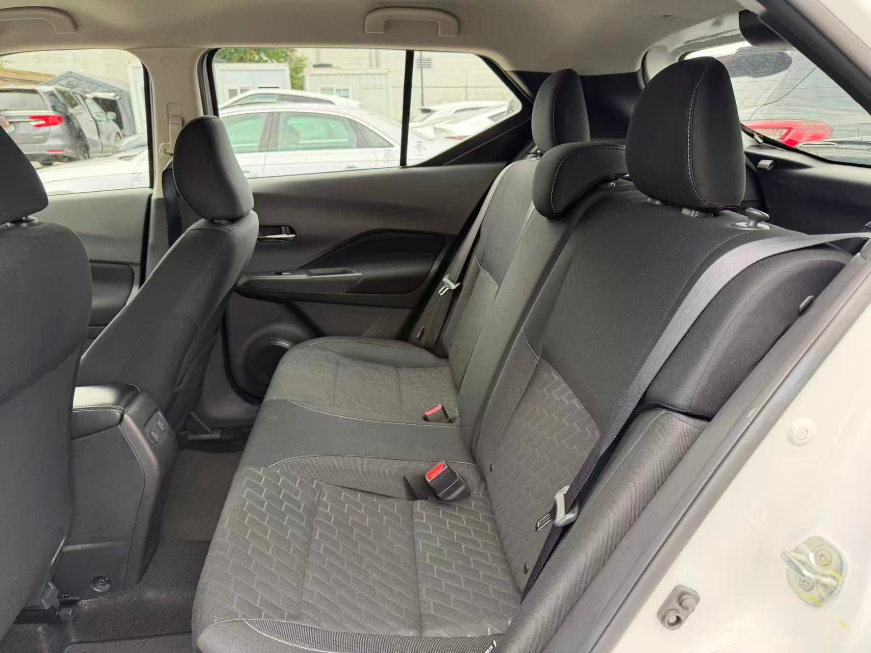 2025 Nissan Kicks Play SV/ NO ACCIDENT/BC LOCAL