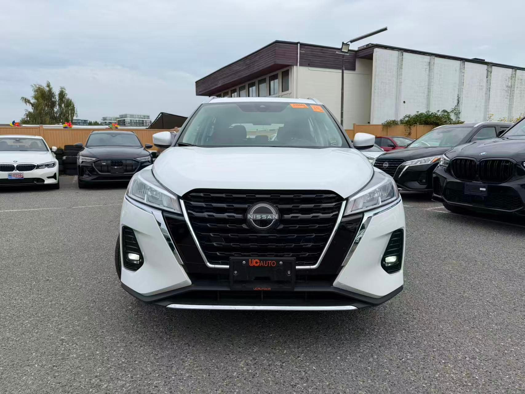 2025 Nissan Kicks Play SV/ NO ACCIDENT/BC LOCAL