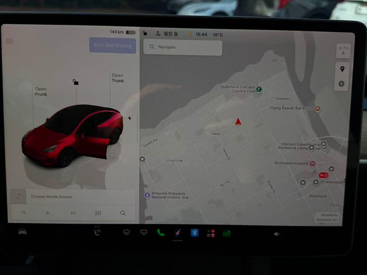 2025 Tesla Model Y Long Range AWD *Ltd Avail*HW4.0 No Accident, BC Local