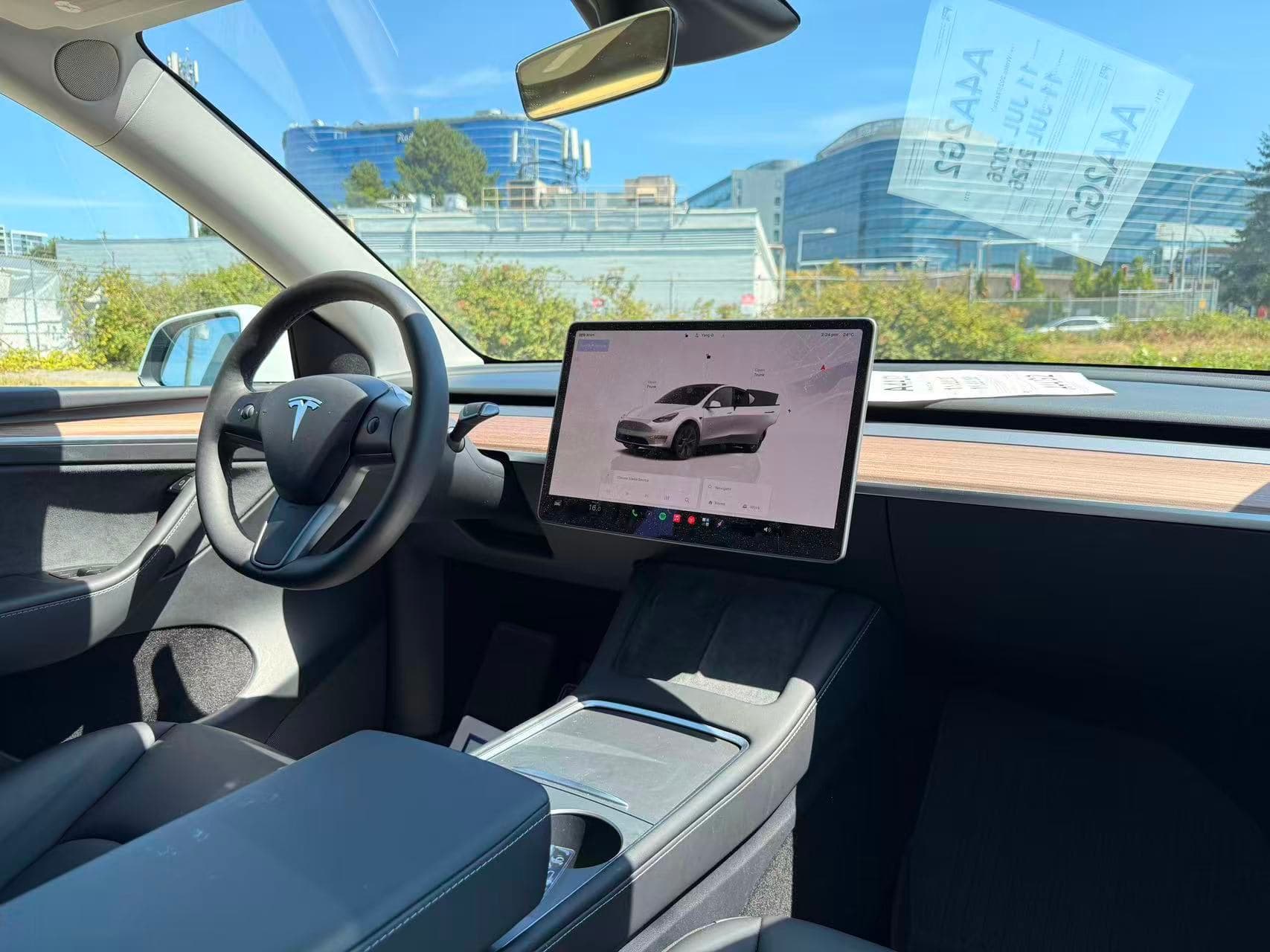 2025 Tesla Model Y Long Range AWD/ FSD/ NO ACCIDENT/ BC LOCAL/ ONE OWNER