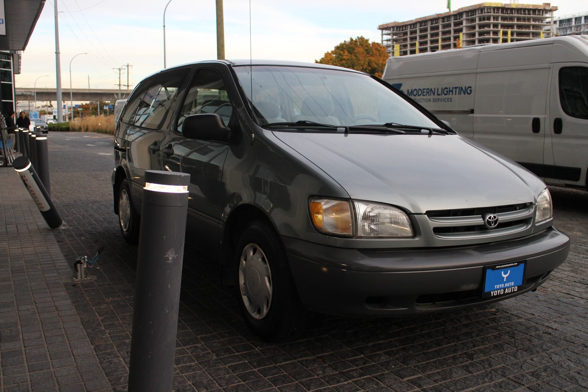 2000 Toyota Sienna 3dr CE