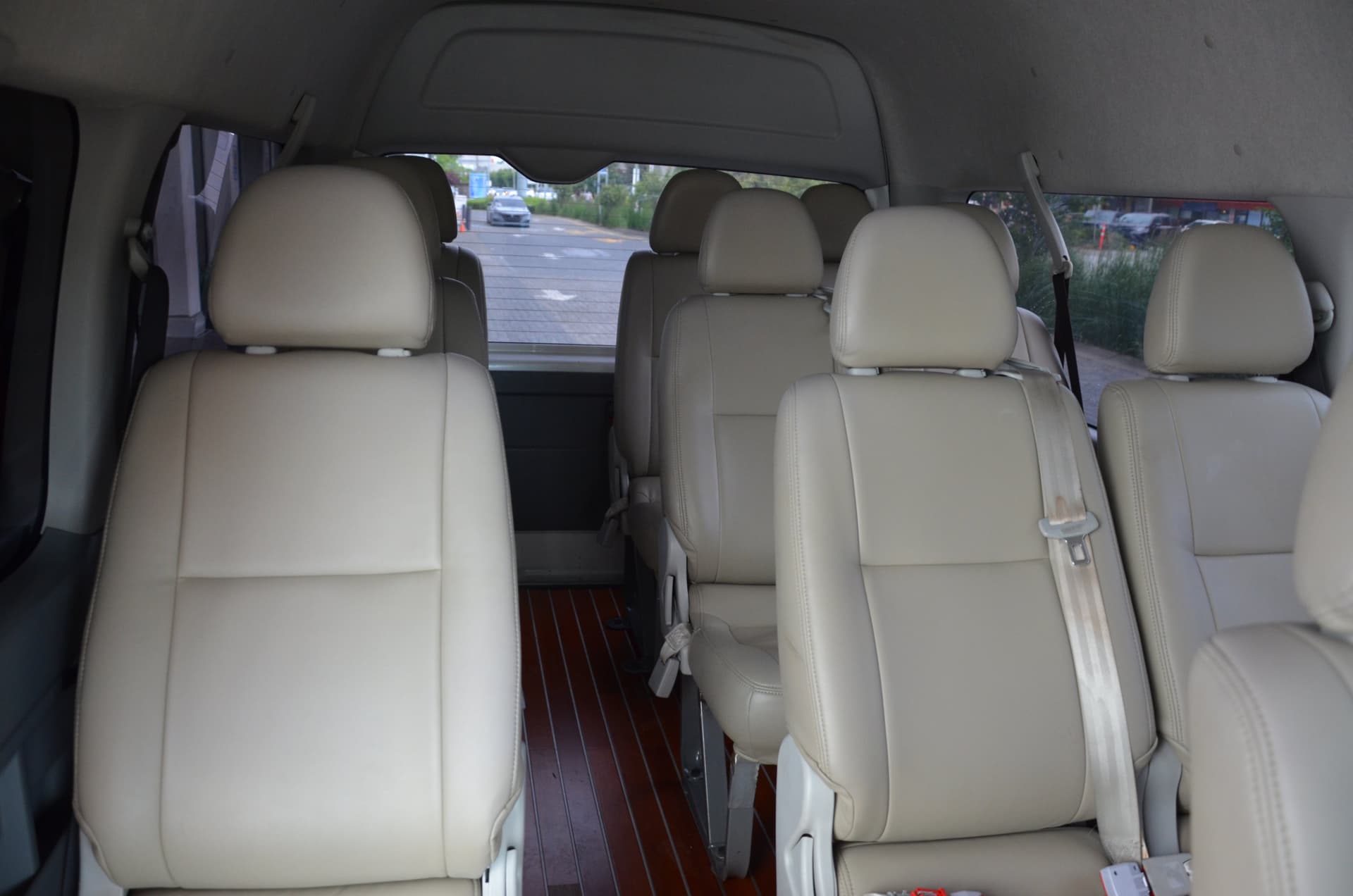 2010 Toyota Hiace GL