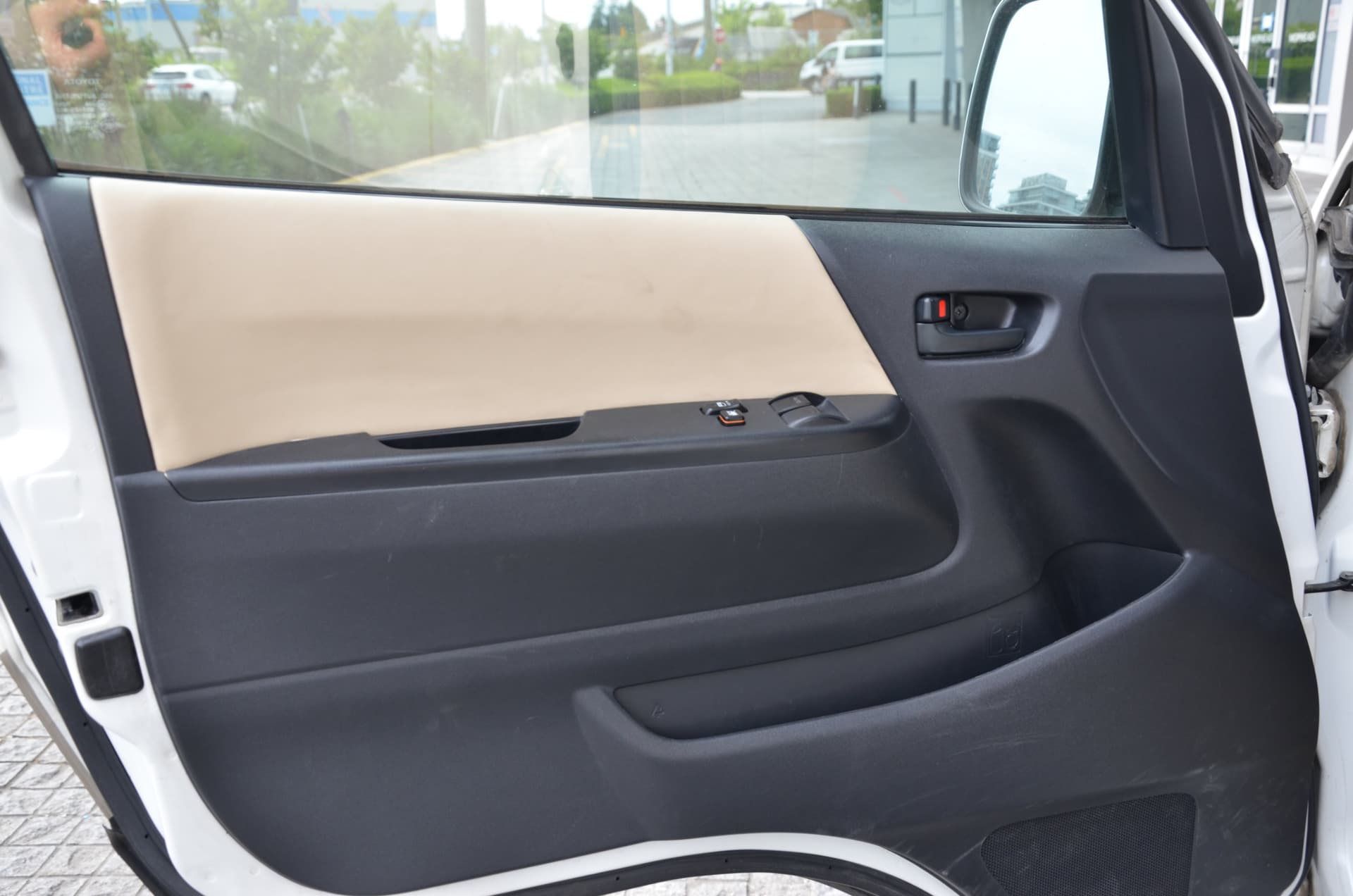 2010 Toyota Hiace GL