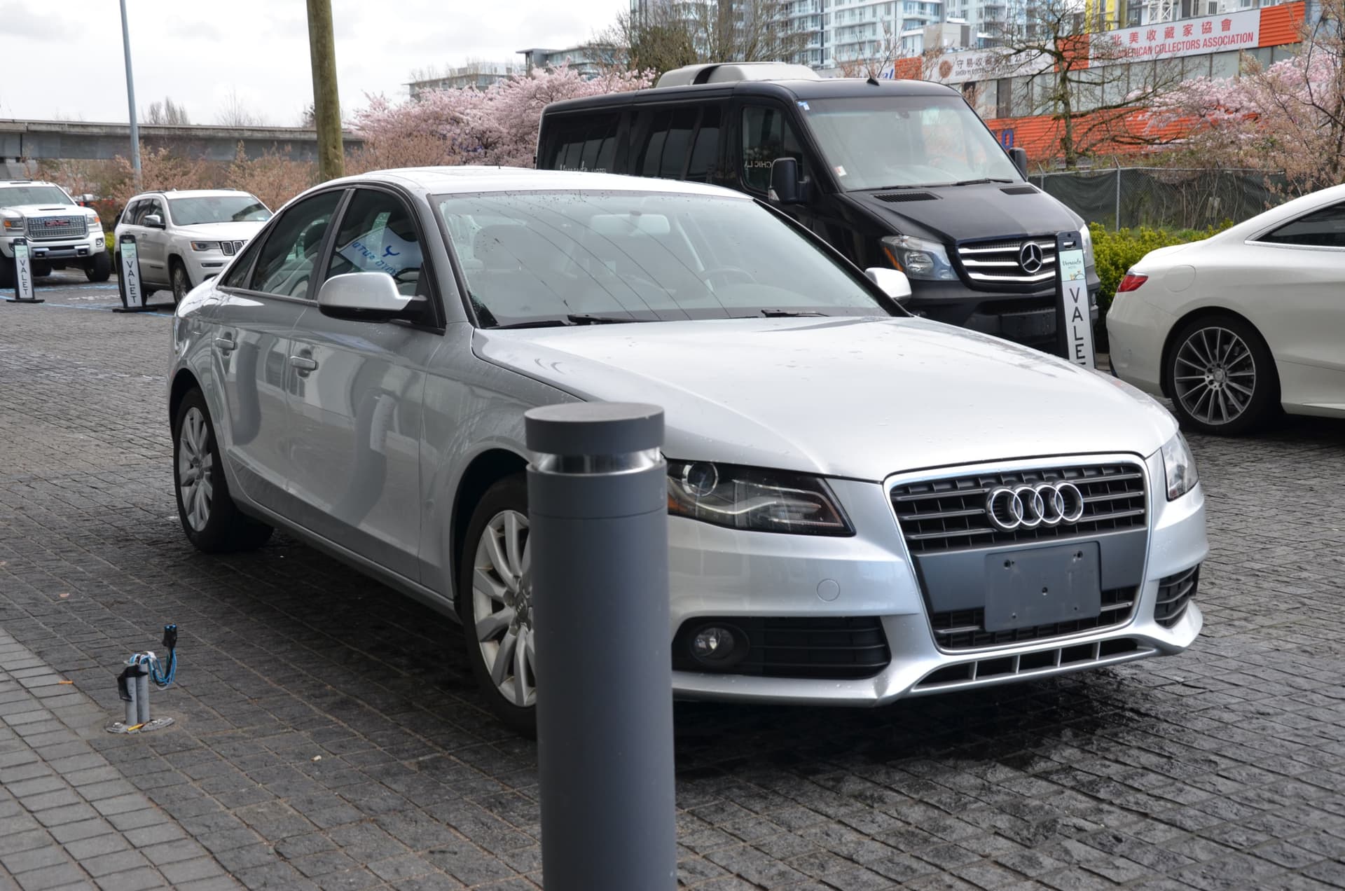 2011 Audi A4 4dr Sdn CVT FrontTrak 2.0T