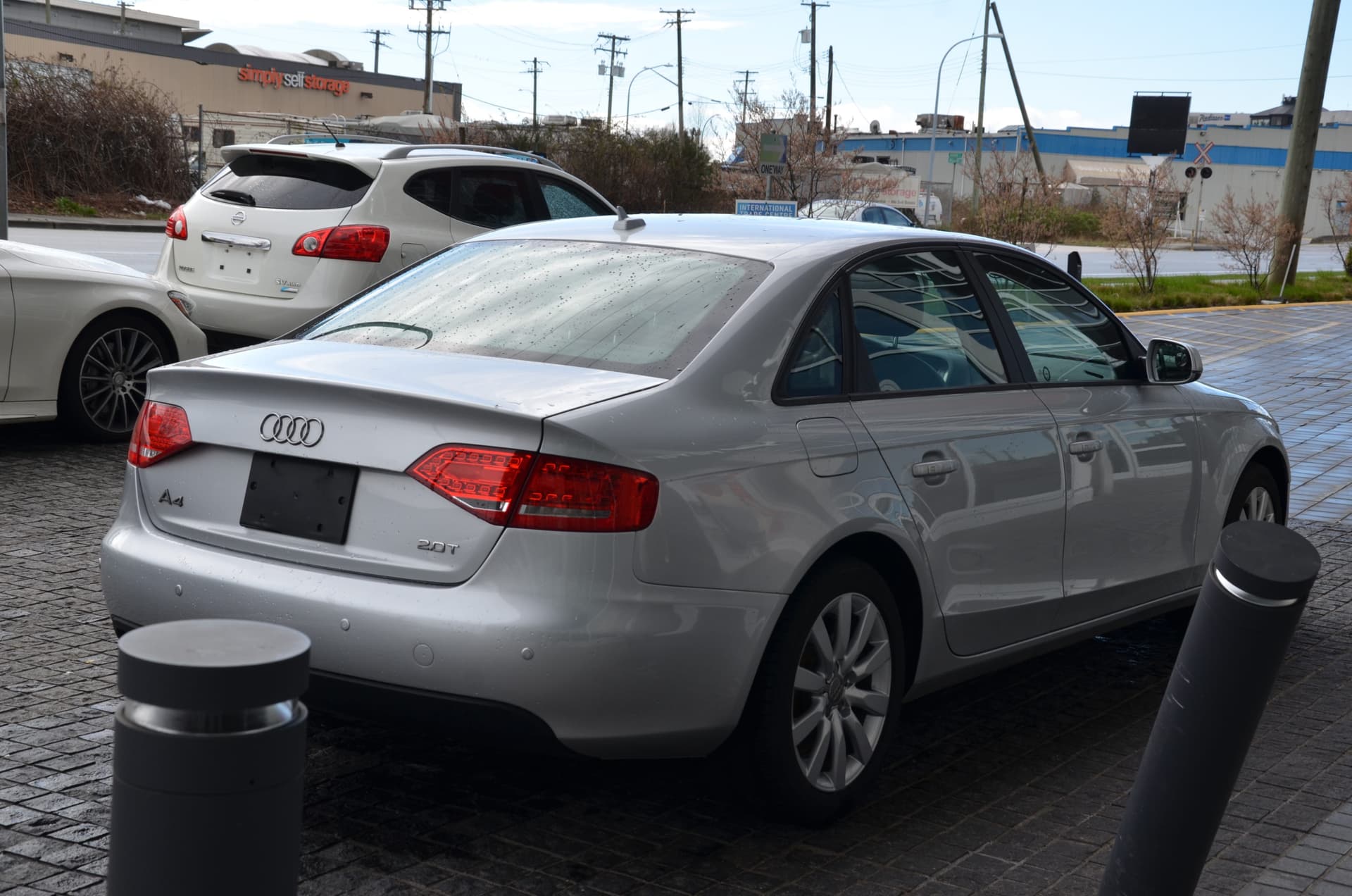 2011 Audi A4 4dr Sdn CVT FrontTrak 2.0T