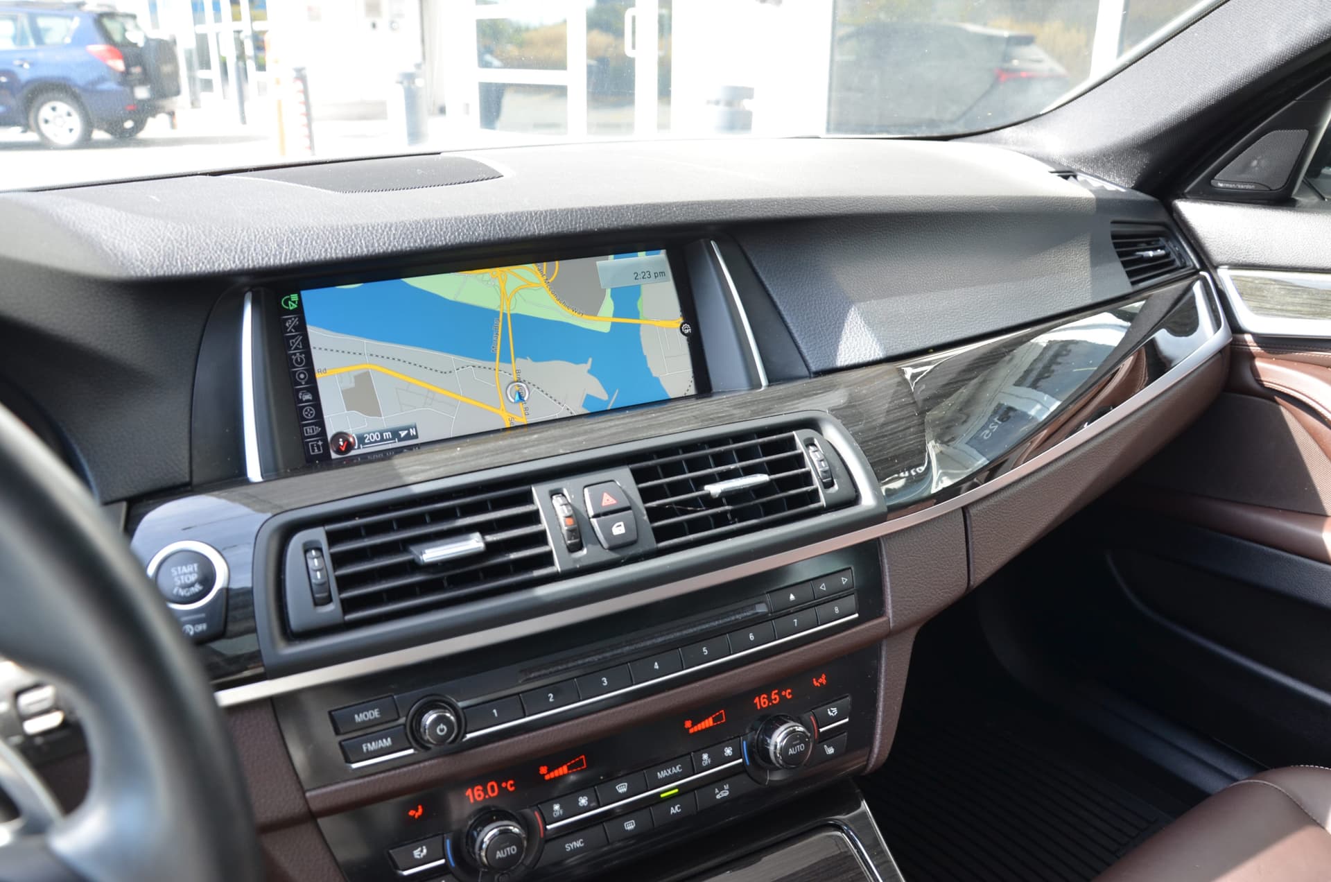 2016 BMW 5 Series 4dr Sdn 528i xDrive AWD