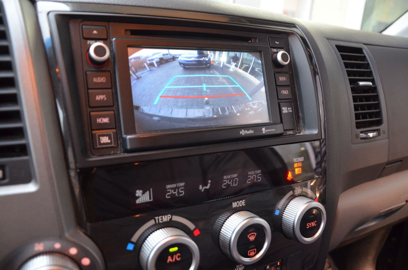 2016 Toyota Sequoia 4WD 4dr Platinum