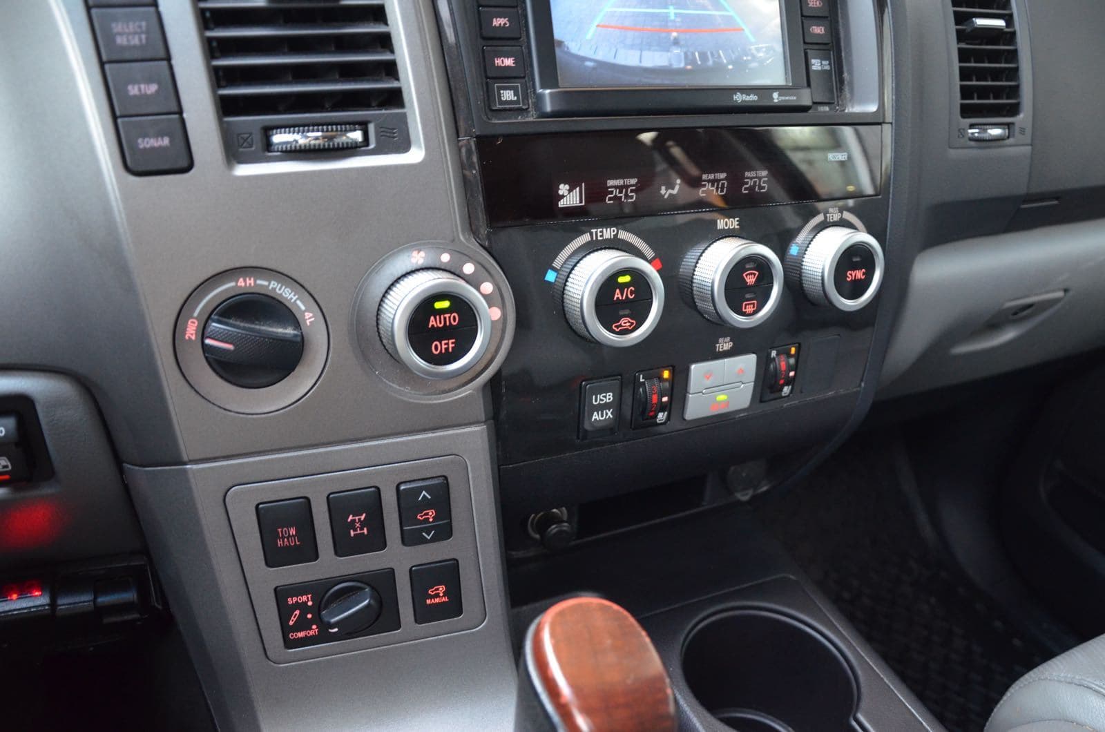 2016 Toyota Sequoia 4WD 4dr Platinum