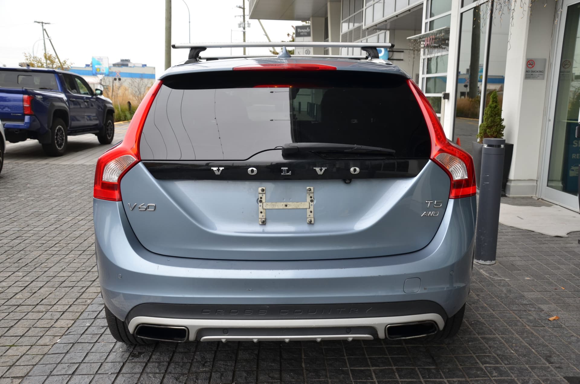 2018 Volvo V60 Cross Country T5 AWD Premier