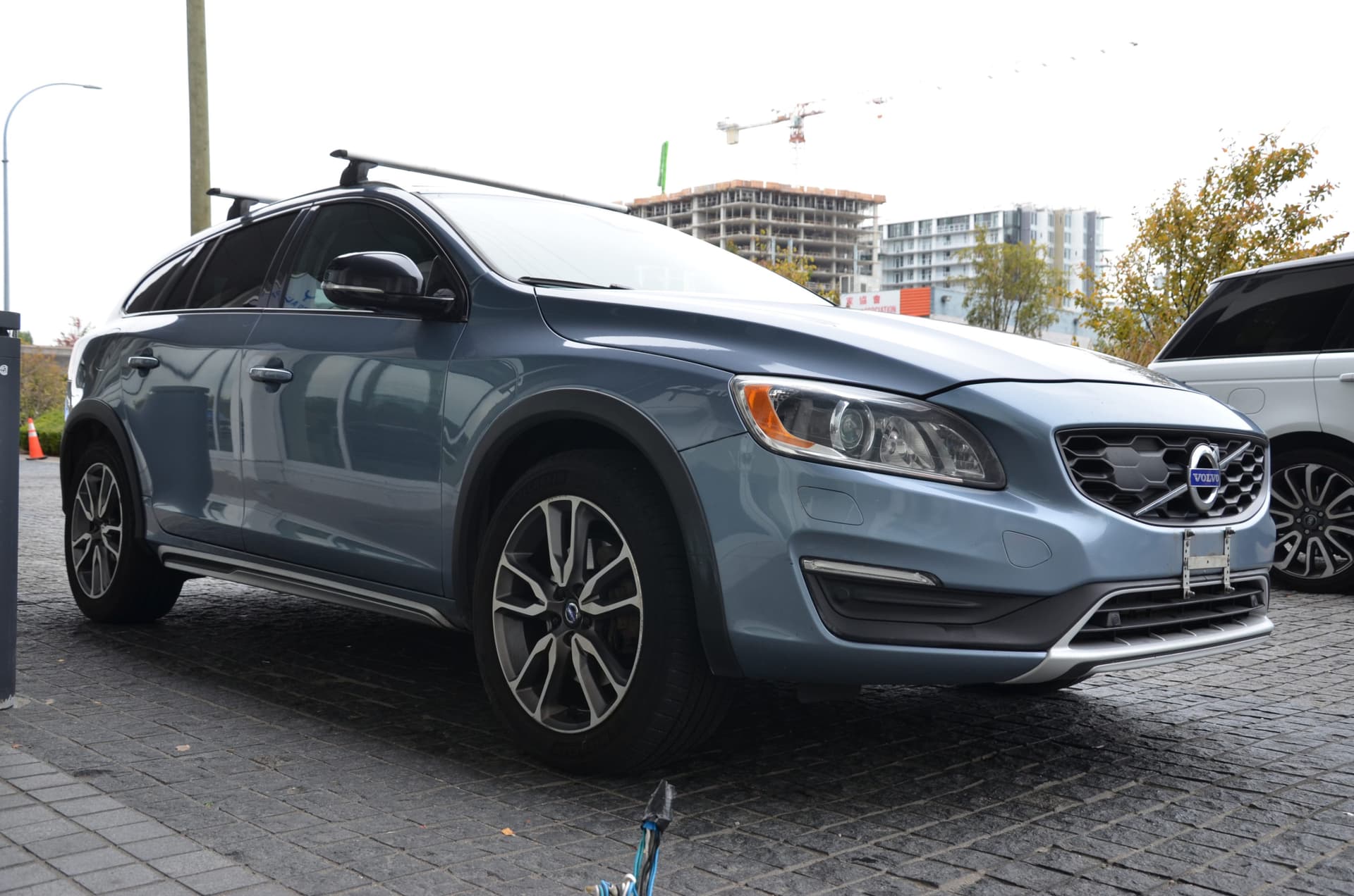 2018 Volvo V60 Cross Country T5 AWD Premier
