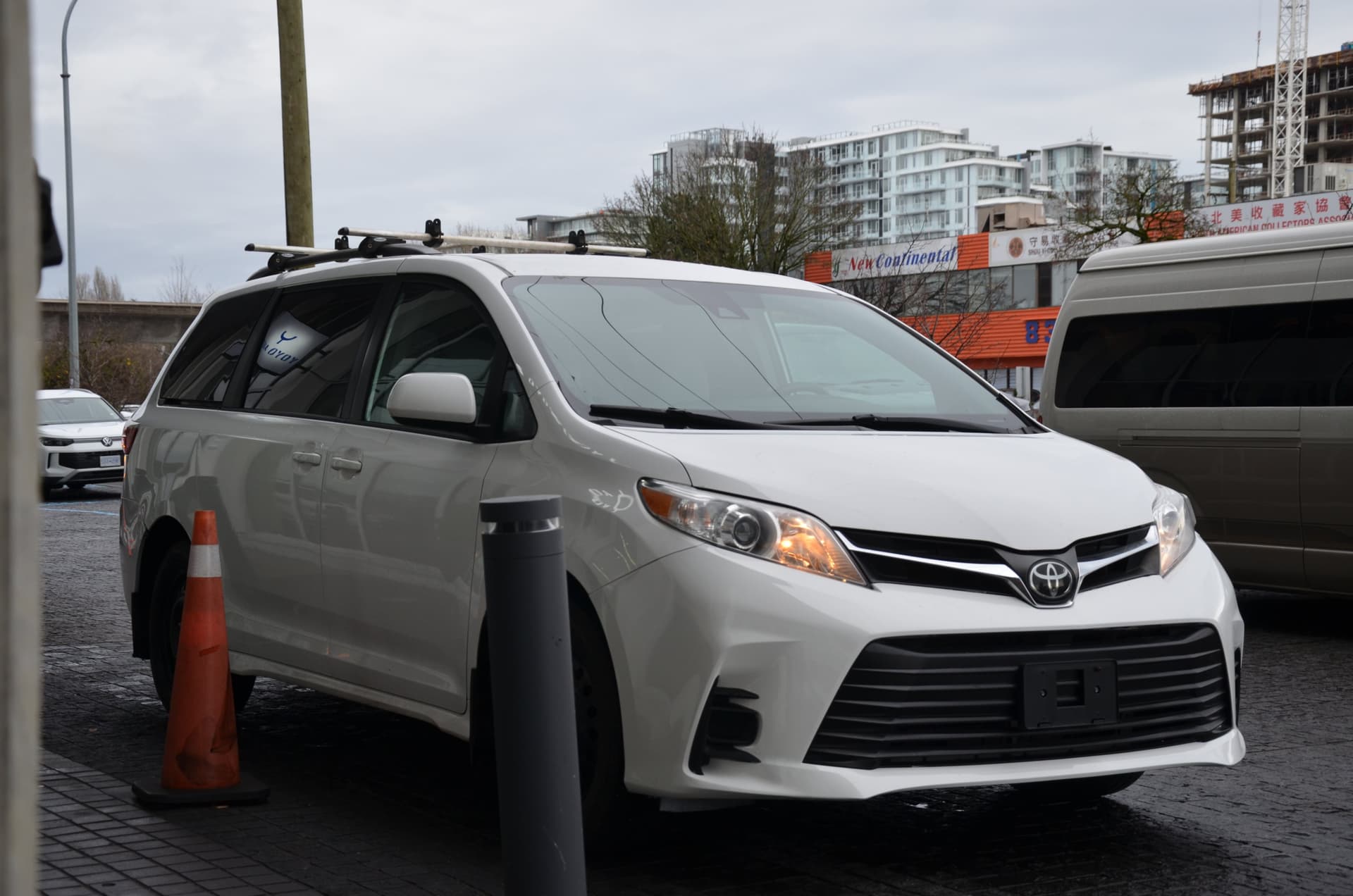 2020 Toyota Sienna LE 7-Passenger AWD