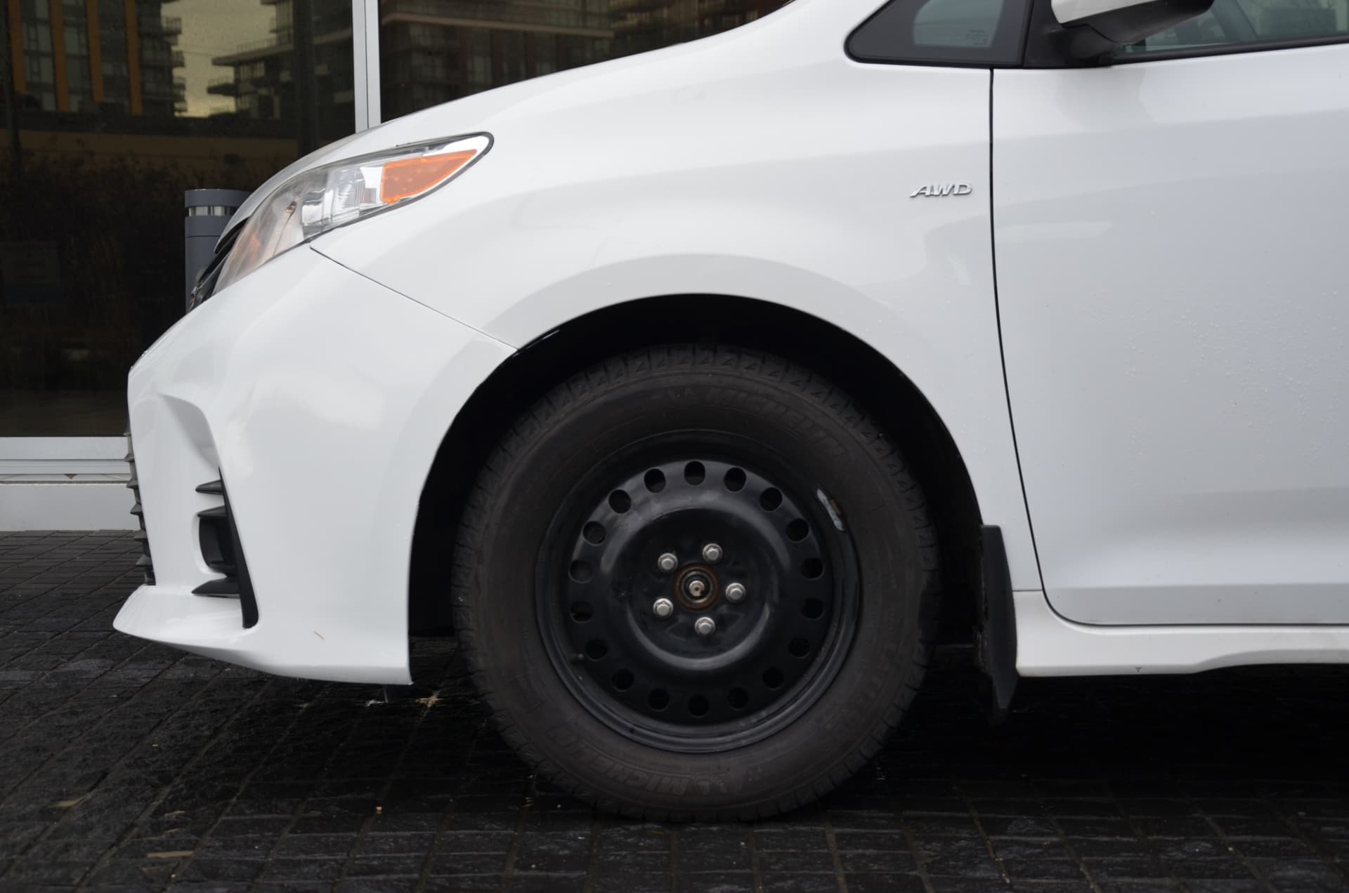 2020 Toyota Sienna LE 7-Passenger AWD