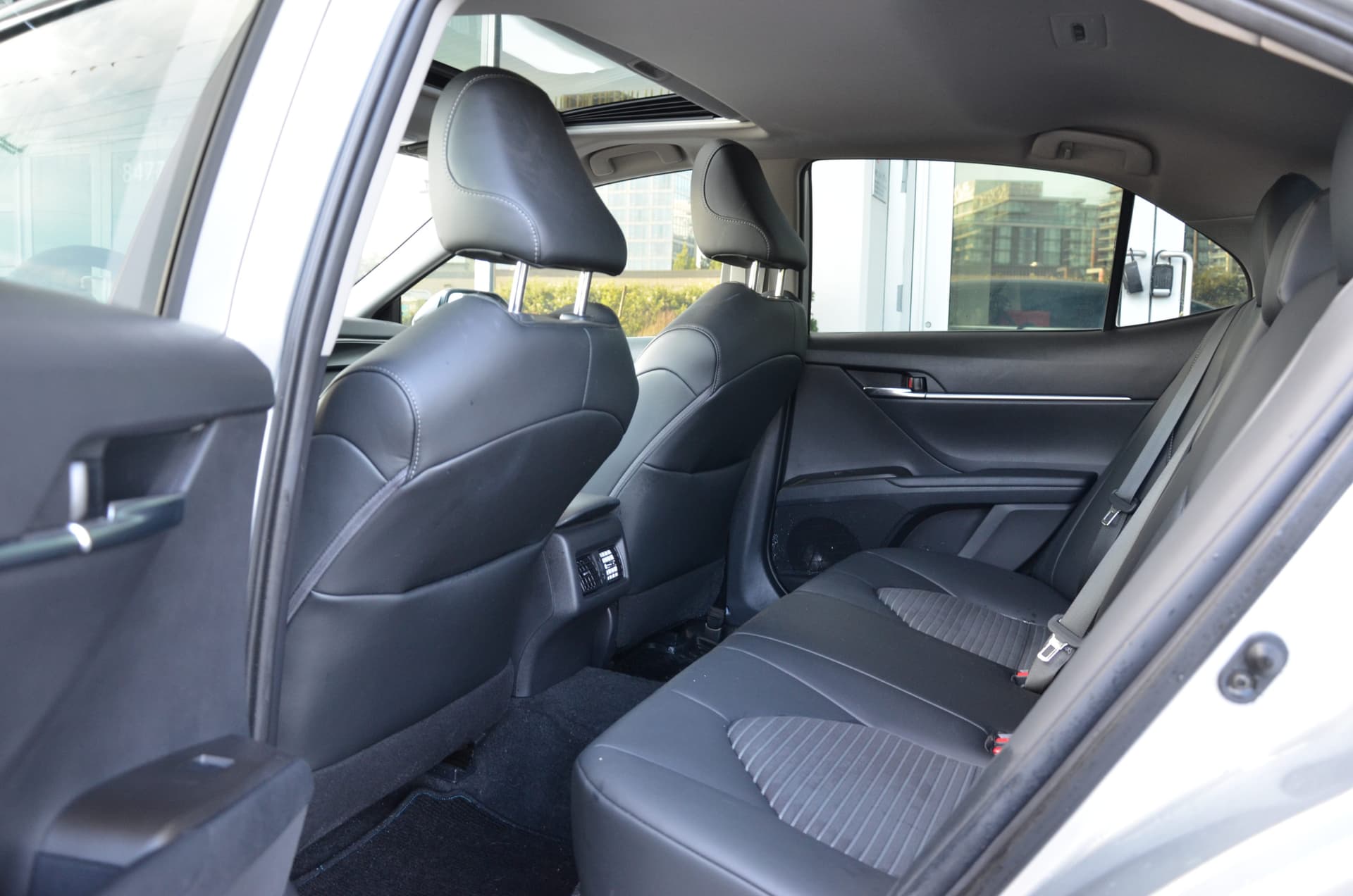 2021 Toyota Camry SE Auto AWD