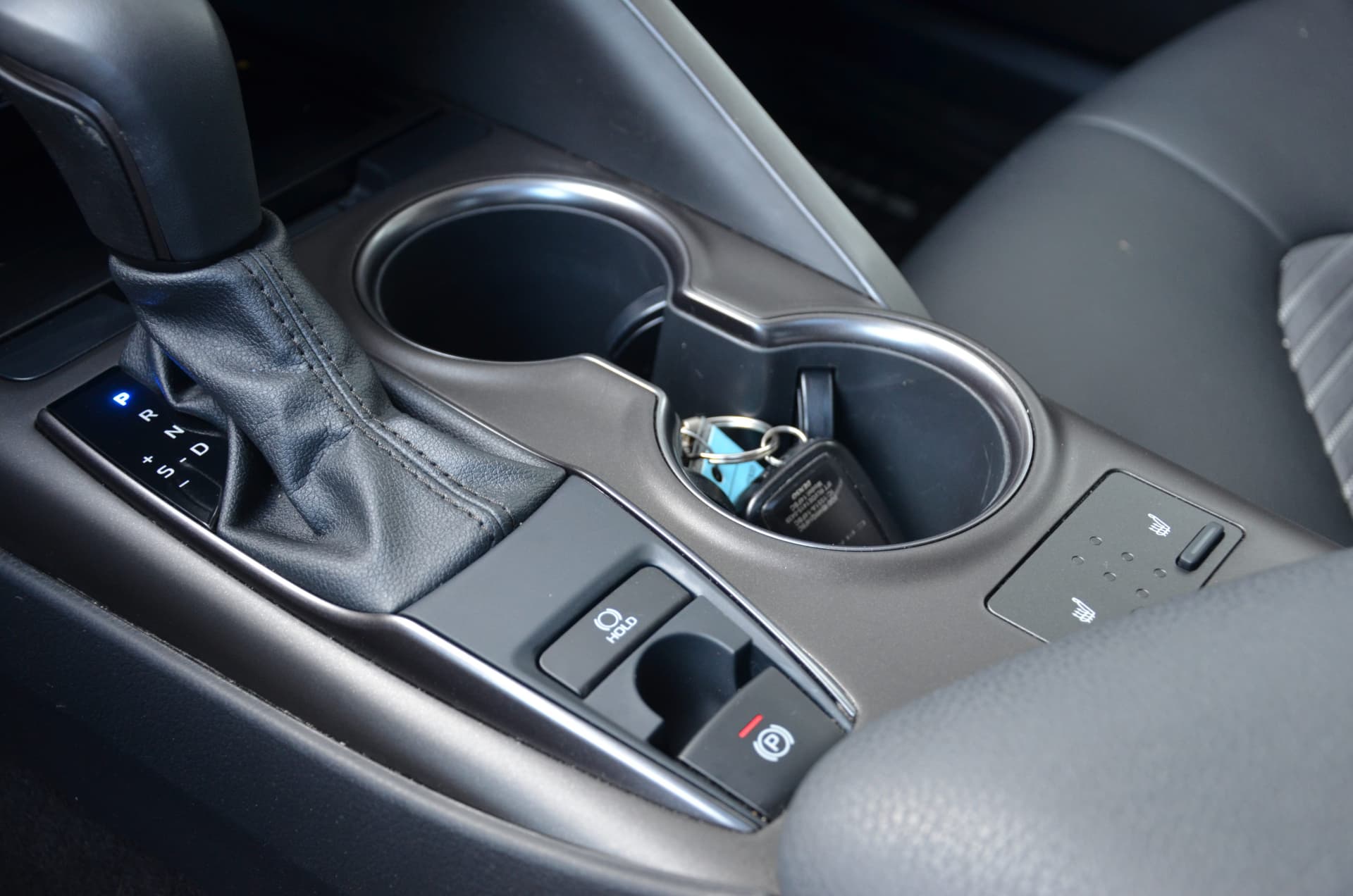 2021 Toyota Camry SE Auto AWD