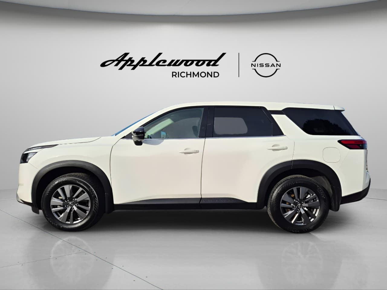 2024 Nissan Pathfinder S