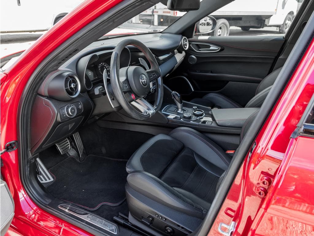 2017 Alfa Romeo Giulia Quadrifoglio