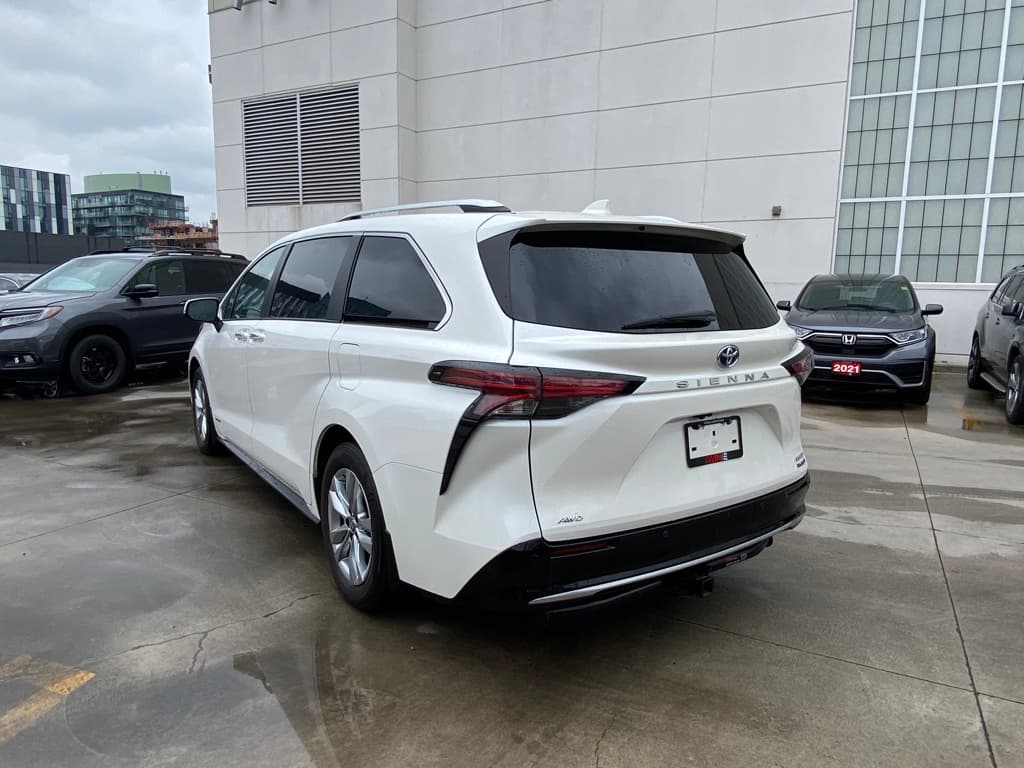 2021 Toyota Sienna Limited 7-Passenger