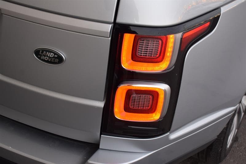 2020 Land Rover Range Rover 3.0L I6 MHEV P400 HSE