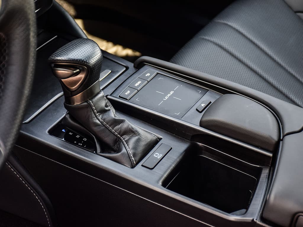 2020 Lexus ES 350 F-Sport 2