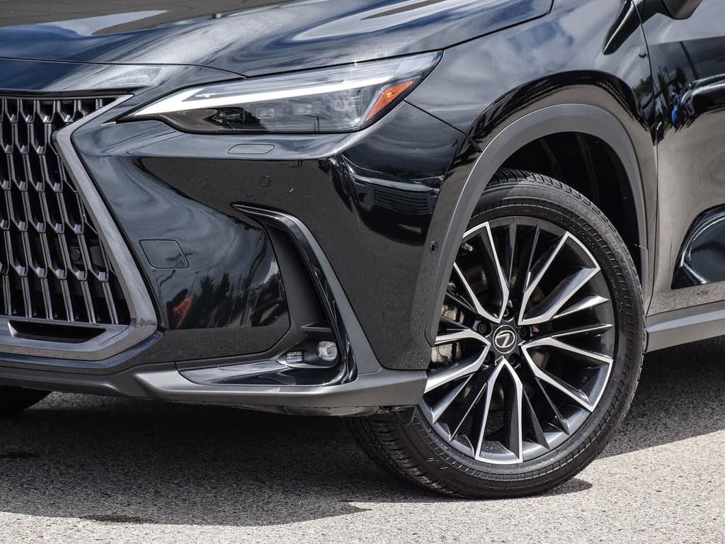 2022 Lexus NX 450h+ Executive Model