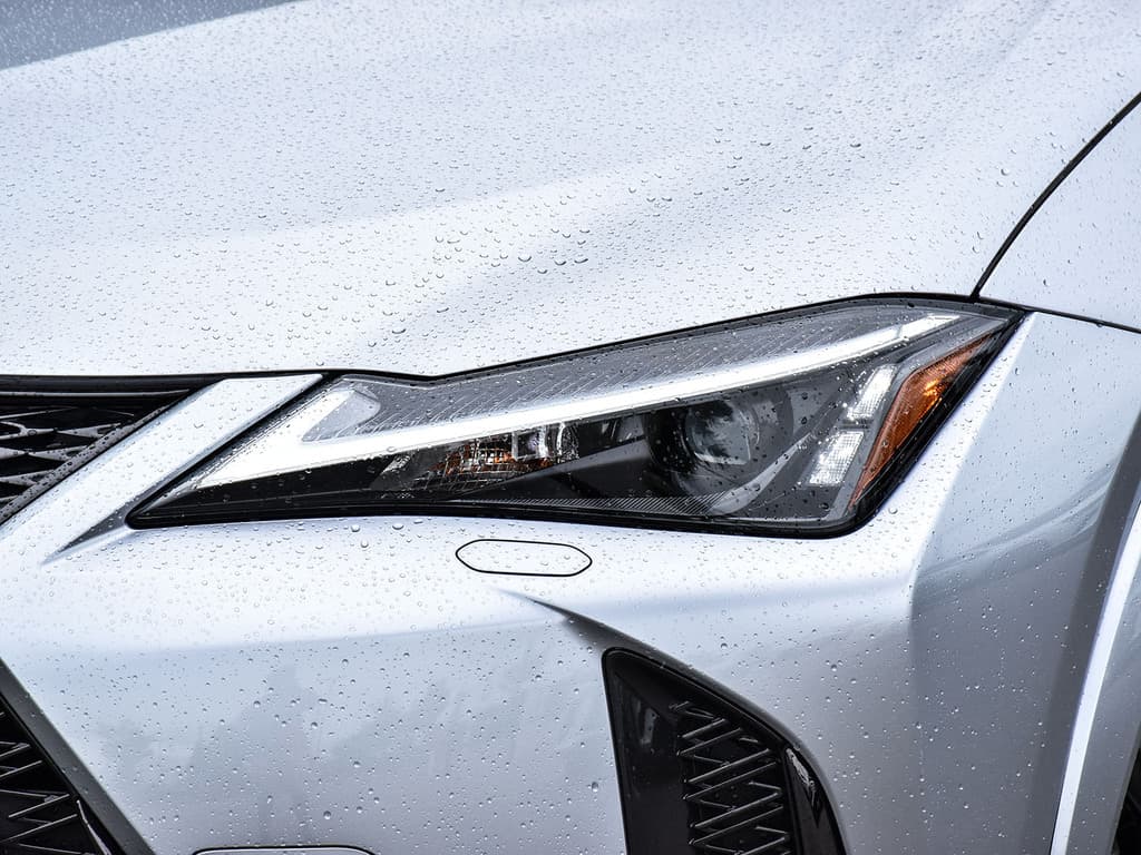 2024 Lexus UX 250h F-SPORT 1