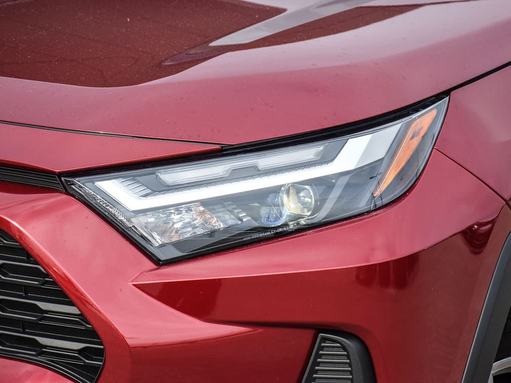 2022 Toyota  RAV4  XLE AWD 