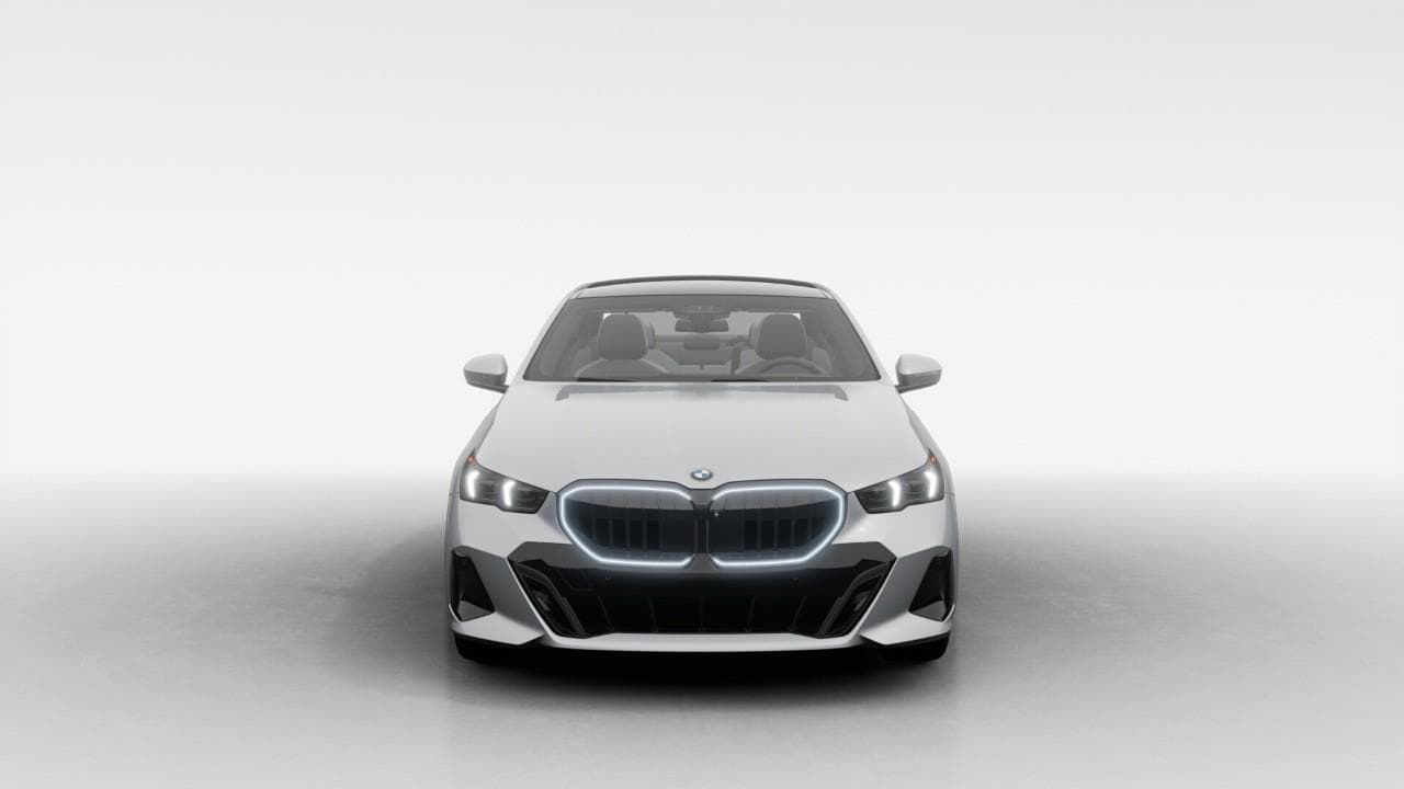 2026 BMW 550e xDrive