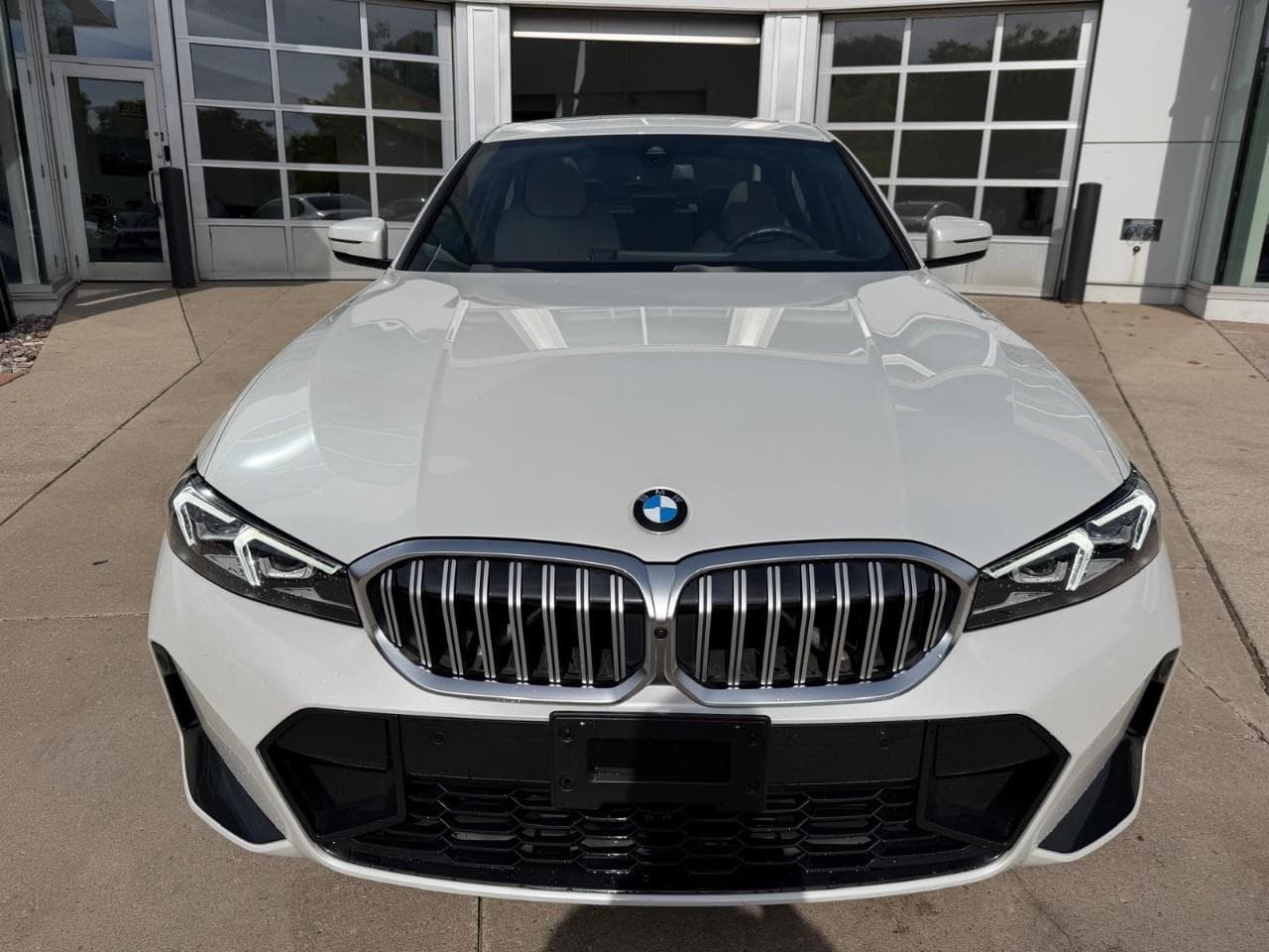 2023 BMW 330i xDrive