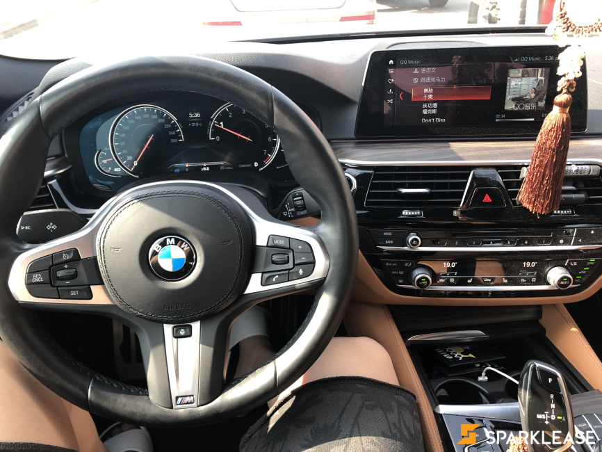 2018 BMW 530