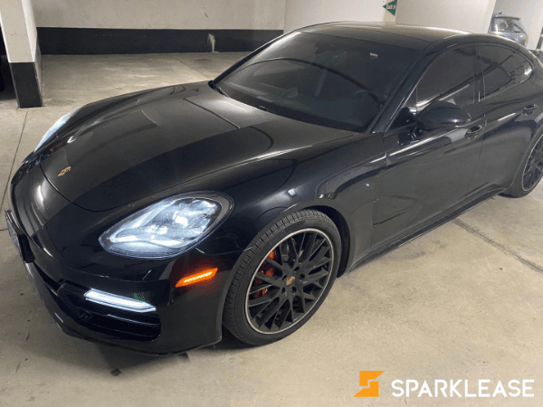 2018 Porsche Panamera 4