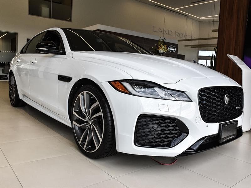 2024 Jaguar XF R-Dynamic SE