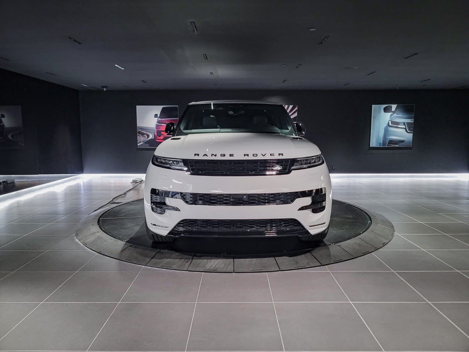2026 Land Rover Range Rover Sport Dynamic SE