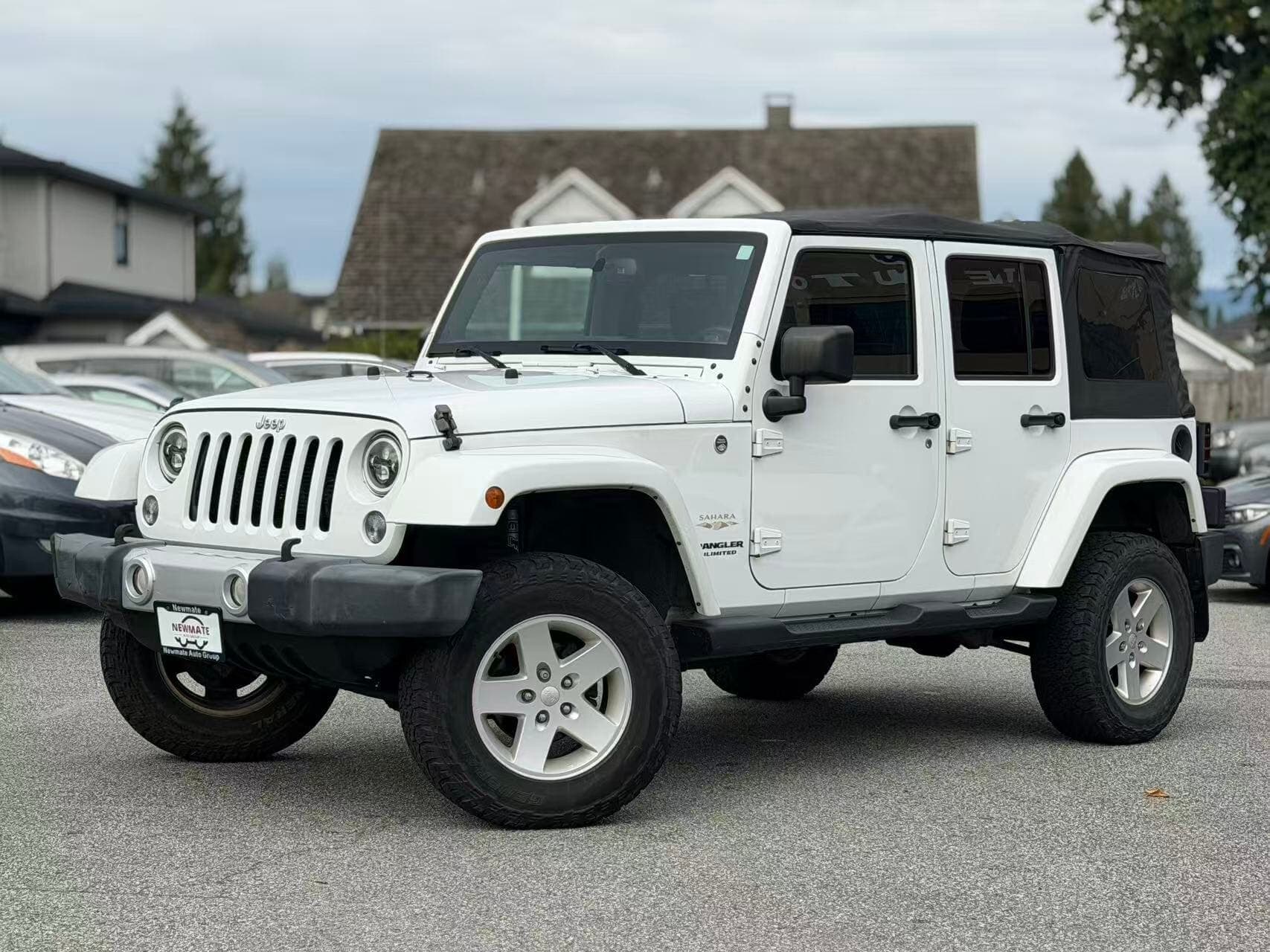 2015 Jeep WRANGLER UNLIMITED Sahara. LOCAL BC VEHICLE. FULL SERVICE RECORD.