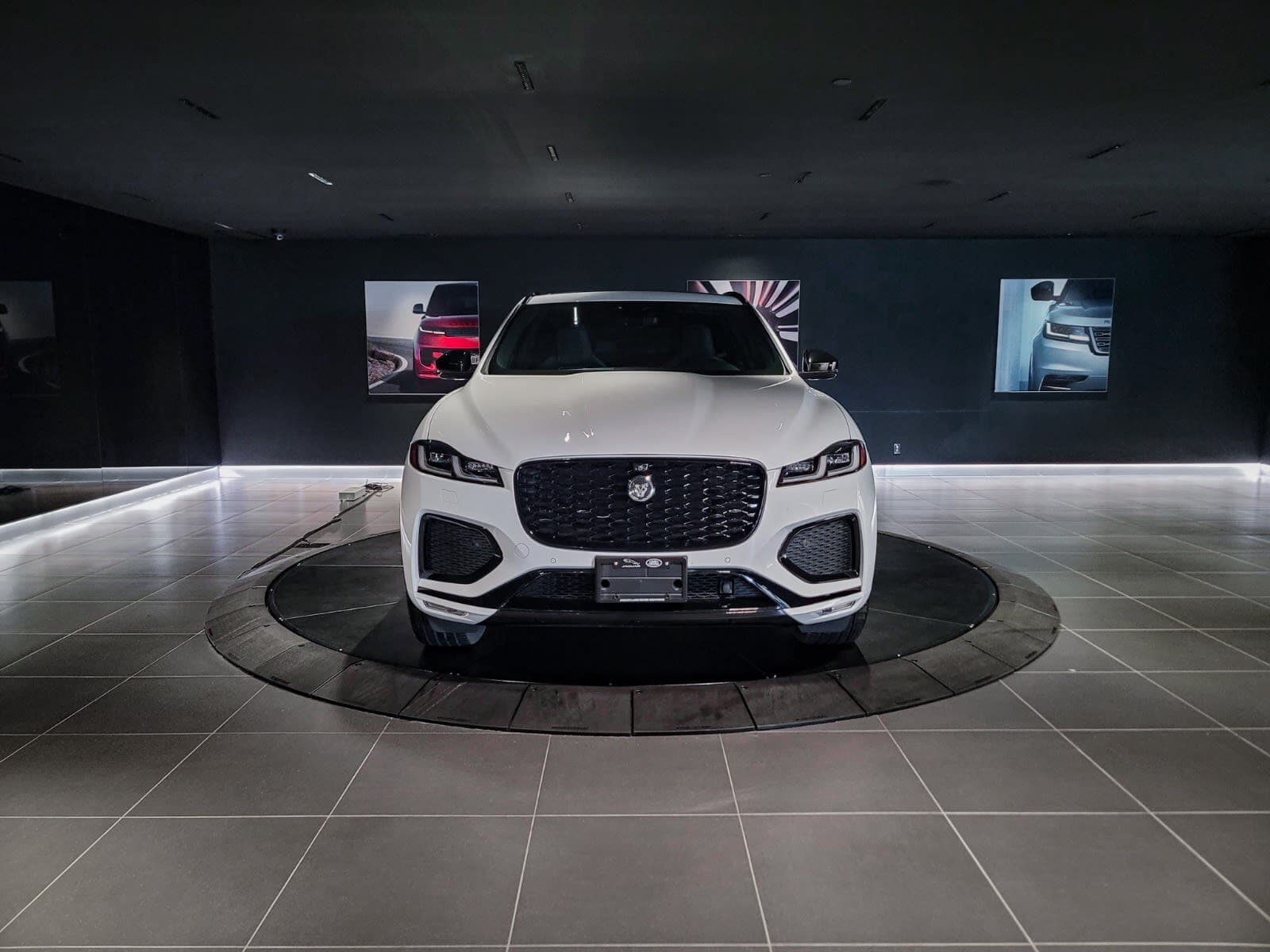 2026 Jaguar F-PACE P250 R-Dynamic S