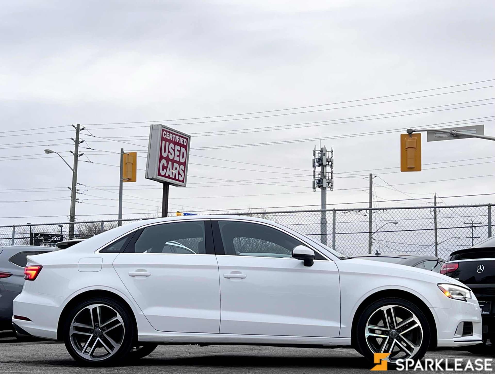 2017 Audi  A3  4dr Sdn quattro 2.0T Progressiv 