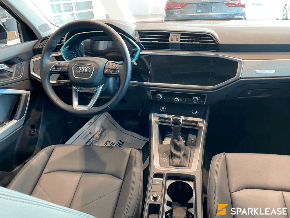 2022 Audi Q3 45 Komfort