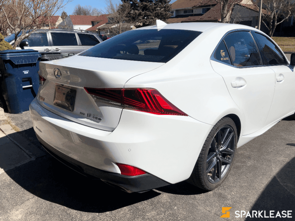2020 Lexus IS 350 F3 外白内红 (送Mitch雪胎和原厂行车记录仪）