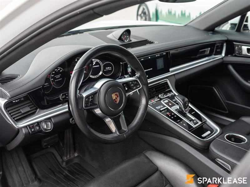 2018 Porsche  Panamera  4 AWD 
