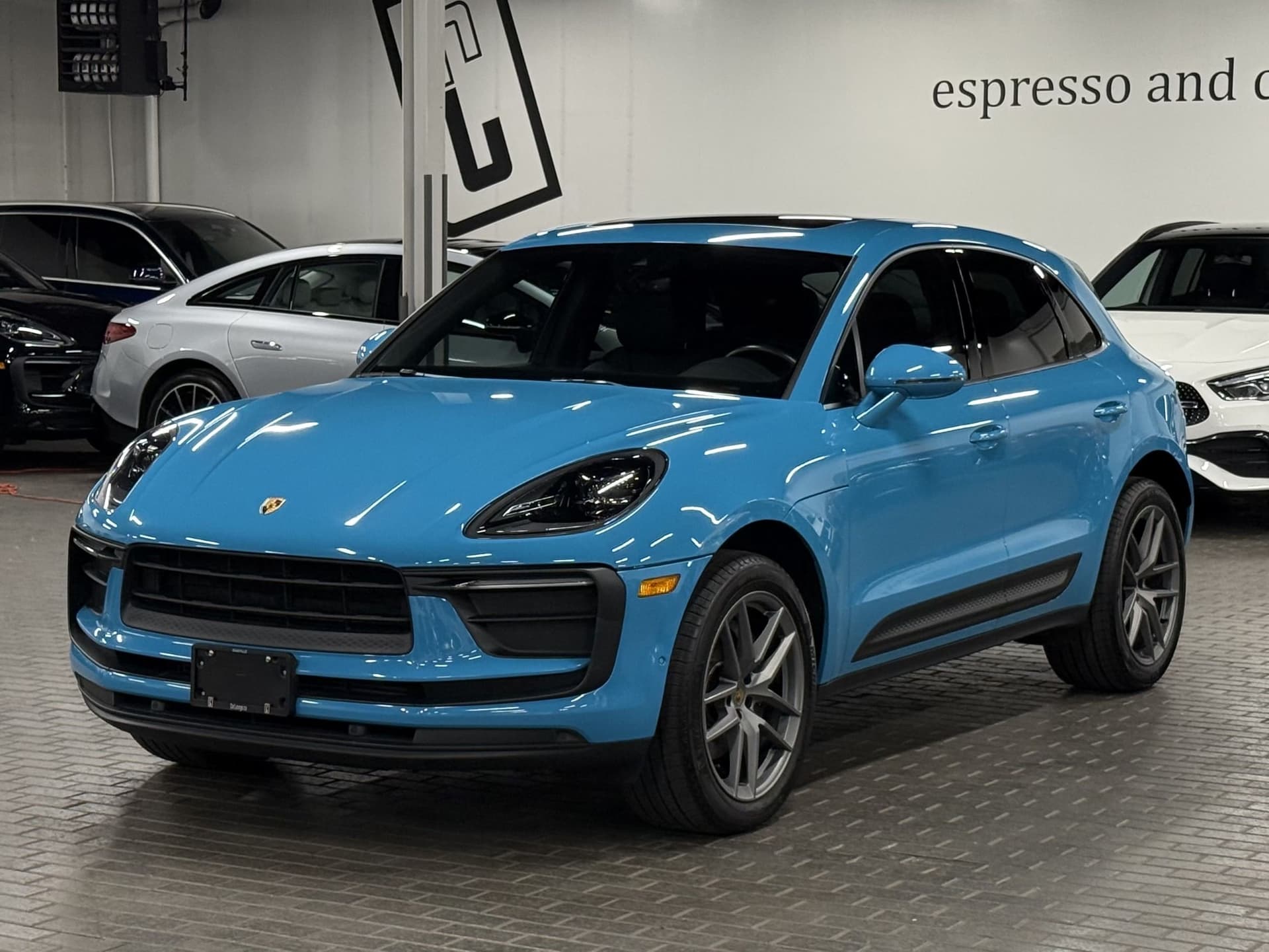 2023 Porsche Macan AWD | PREMIUM PACKAGE PLUS