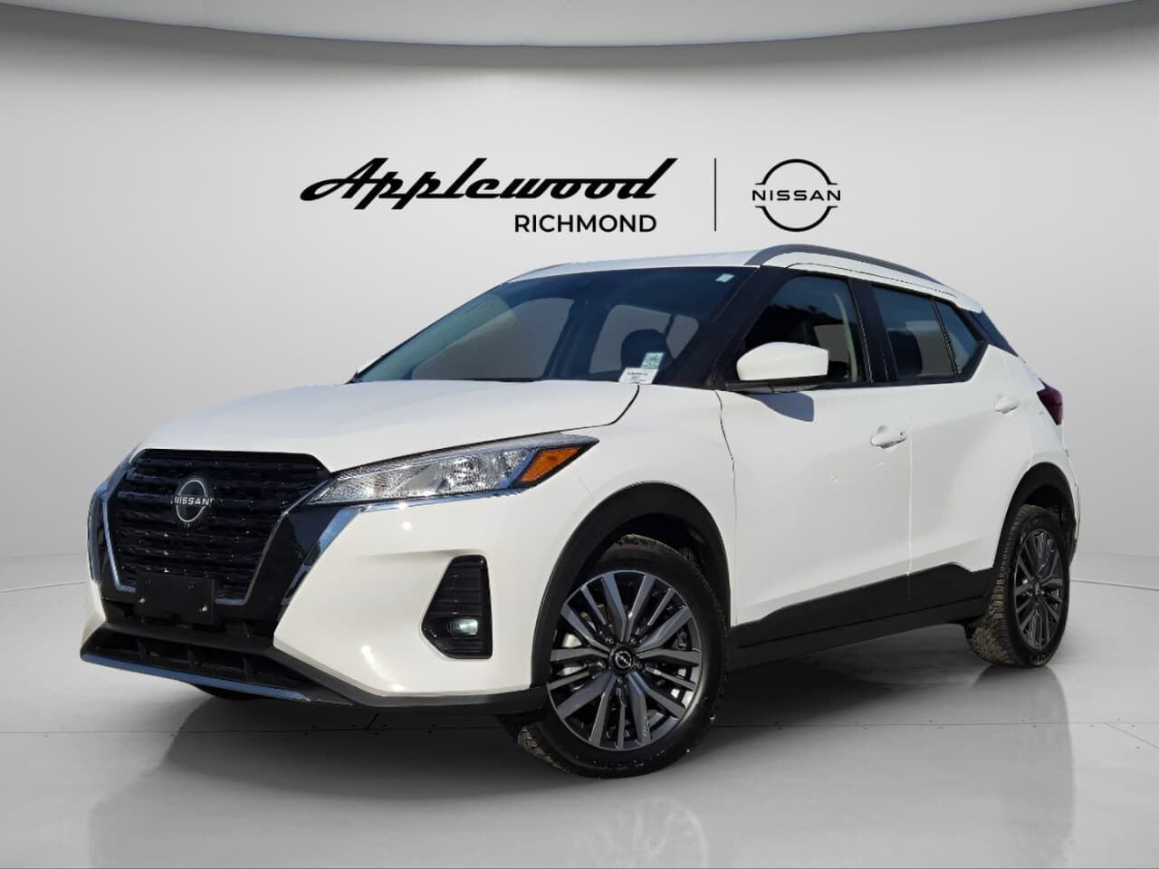 2025 Nissan Kicks Play SV CVT