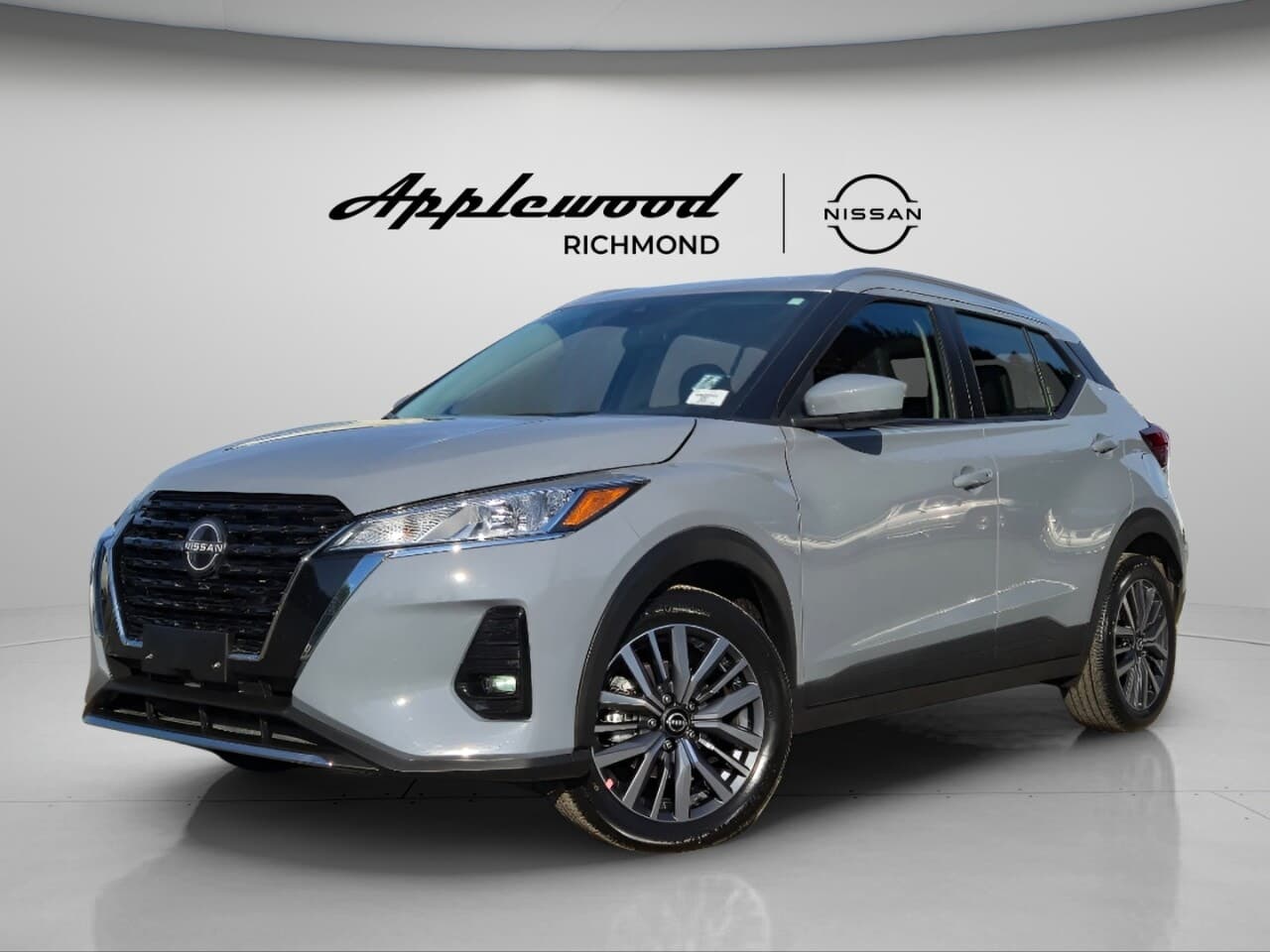 2025 Nissan Kicks Play SV CVT