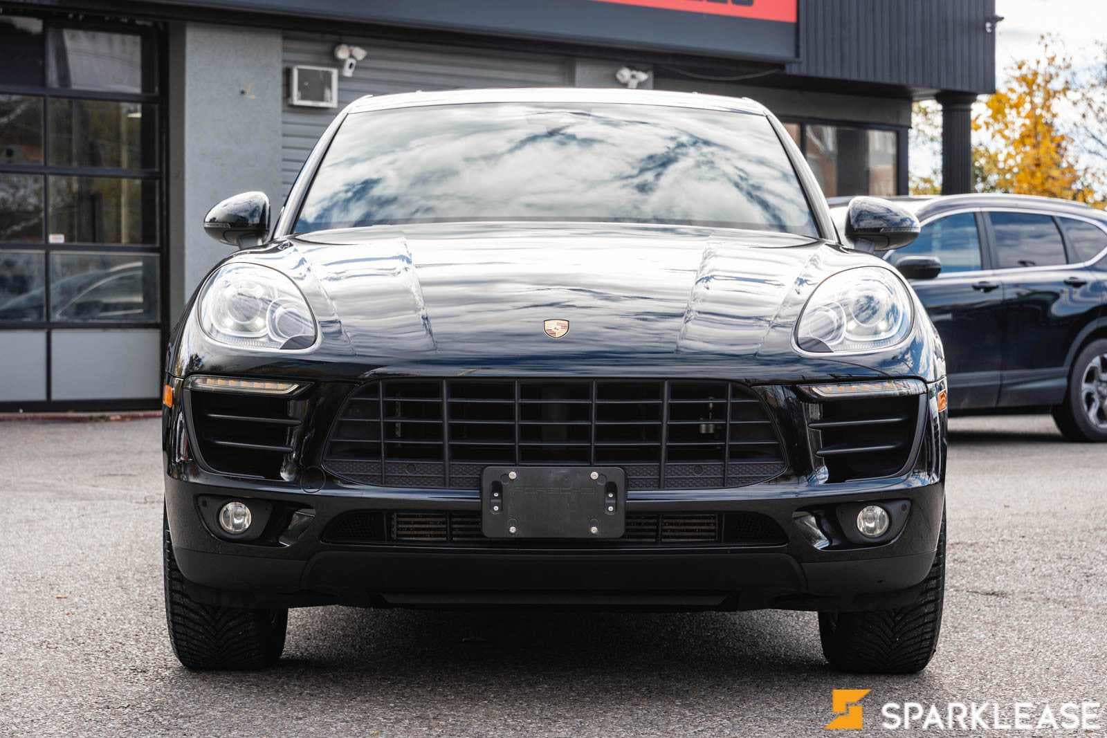 2018 Porsche  Macan  AWD 