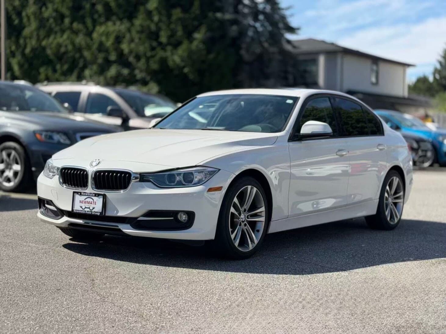 2014 BMW 3-Series 320i xDrive. LOCAL BC VEHICLE.